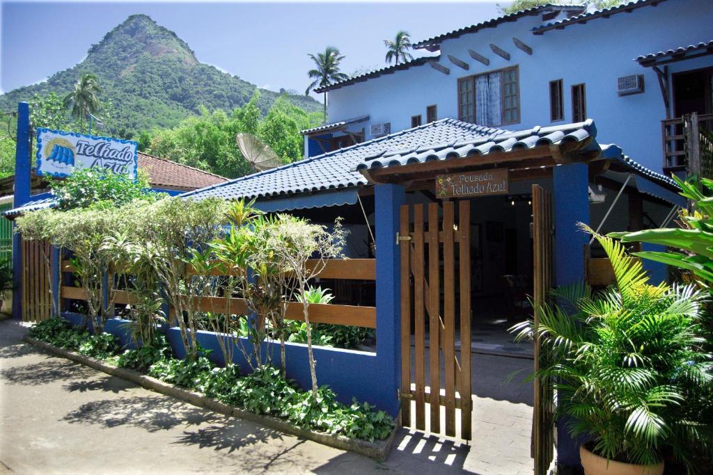 賓館 Telhado Azul